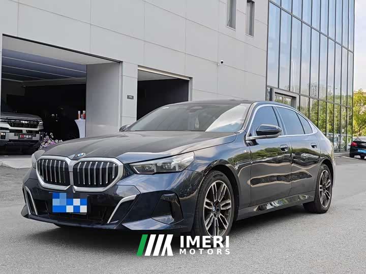 BMW 5 Series 525Li M Sport Package - ავტომობილი ჩინეთიდან