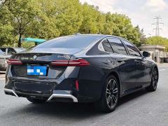 BMW 5 Series 525Li M Sport Package - ფოტო 9