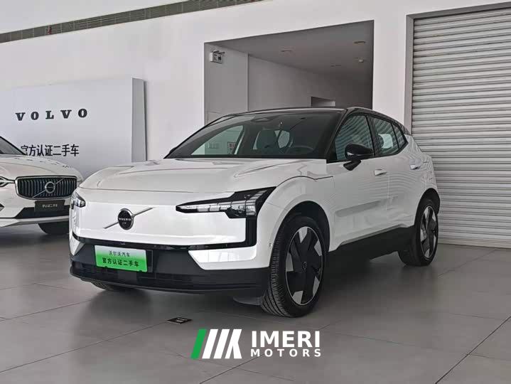 Volvo EX30 Rear-Wheel Drive Extended Range Ultra - автомобиль из Китая