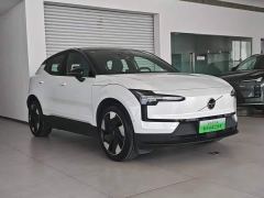 Volvo EX30 Rear-Wheel Drive Extended Range Ultra - фото 3