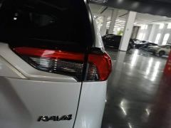 Toyota RAV4 2.0L CVT FWD Fashion Plus - фото 7