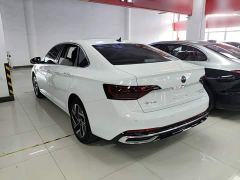 Volkswagen Sagitar 300TSI DSG Excellence Edition - photo 4