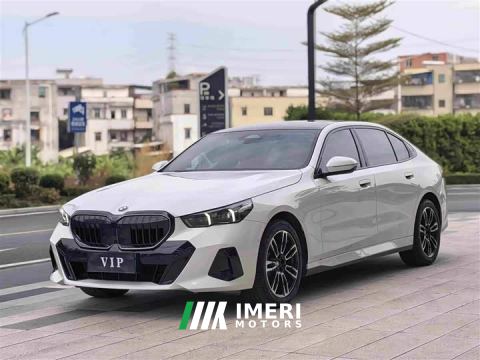 2025 BMW 5 Series 530Li Premier M Sport Package