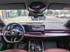 BMW 5 Series 530Li Premier M Sport Package - ფოტო 11
