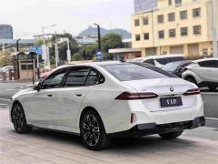 BMW 5 Series 530Li Premier M Sport Package - ფოტო 6
