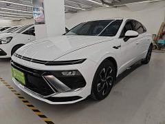 Hyundai Sonata 1.5T Pro - ფოტო 1