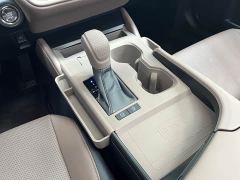 Lexus ES 200 Premium Edition - ფოტო 16