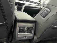 Toyota Camry 2.0L GVP Luxury - photo 11