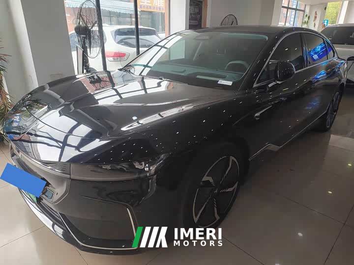 Voyah Lantu Zhaoguang Four-Wheel Drive Standard Edition - автомобиль из Китая