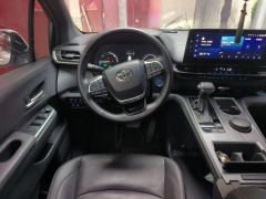 Toyota Sienna 2.5L Hybrid Prestige Edition - photo 12
