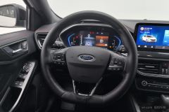 Ford Focus EcoBoost 180 ST-Line - photo 15