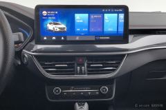 Ford Focus EcoBoost 180 ST-Line - photo 16