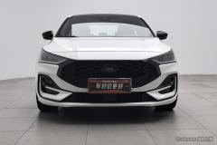 Ford Focus EcoBoost 180 ST-Line - photo 3