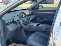 Dongfeng eπ008 210Ultra Ruoyi Edition 5-seater - photo 19