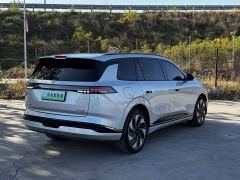 Dongfeng eπ008 210Ultra Ruoyi Edition 5-seater - photo 5