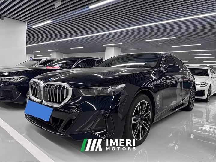 BMW 5 Series 525Li Luxury Package - автомобиль из Китая