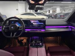 BMW 5 Series 525Li Luxury Package - фото 6