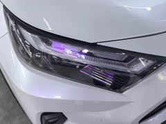 Toyota RAV4 2.0L CVT FWD Urban Edition - photo 4