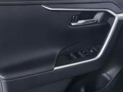 Toyota RAV4 2.0L CVT FWD Urban Edition - photo 5
