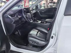 Toyota RAV4 2.0L CVT FWD Urban Edition - photo 8