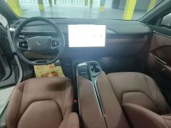 BAIC ARCFOX Alpha T5 Extended Range 1215 Yuan Jing Zhi Xing Version - ფოტო 10