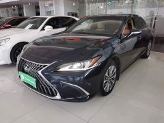 Lexus ES 200 Premium Edition - фото 1
