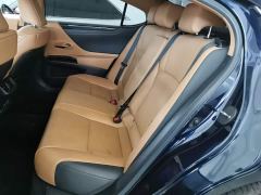 Lexus ES 200 Premium Edition - фото 16