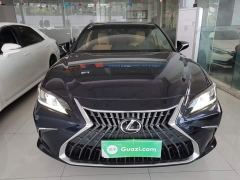 Lexus ES 200 Premium Edition - фото 2