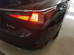 Lexus ES 200 Premium Edition - фото 7