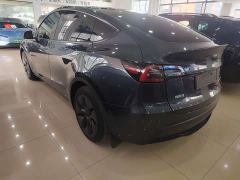 Tesla Model Y Rear-Wheel Drive - ფოტო 9