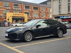 Toyota Camry Hybrid 2.0HE Elite - ფოტო 1