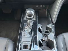 Toyota Camry Hybrid 2.0HE Elite - ფოტო 12