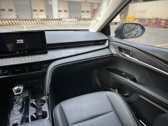 Toyota Camry Hybrid 2.0HE Elite - ფოტო 14