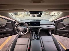 Toyota Camry Hybrid 2.0HE Elite - ფოტო 15