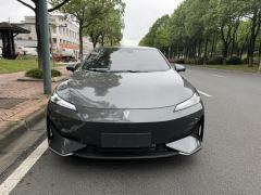 Deepal SL03 EREV 200km Max 2nd Anniversary Black Gold Knight Edition - ფოტო 2