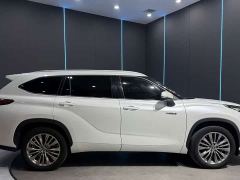 Toyota Highlander Hybrid 2.5L FWD Premium 7-Seater - photo 5