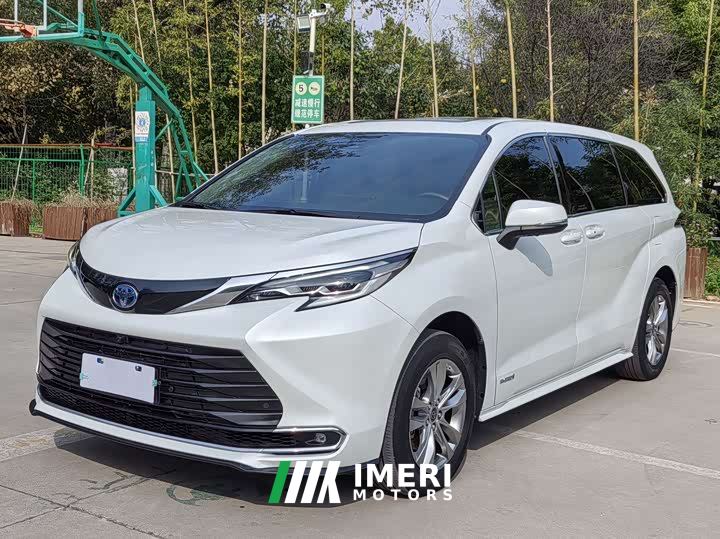 Toyota Sienna 2.5L Hybrid Comfort Edition - автомобиль из Китая