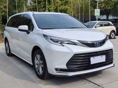 Toyota Sienna 2.5L Hybrid Comfort Edition - фото 4