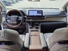 Toyota Sienna 2.5L Hybrid Comfort Edition - фото 7