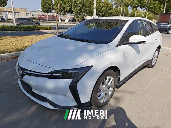 Buick Weilan 6 430km Travel Edition - автомобиль из Китая