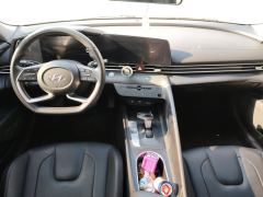 Hyundai Elantra 1.5L CVT Prestige Edition - photo 16