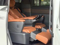 Toyota Vellfire Crown Hybrid 2.5L Executive Premier Edition - фото 15