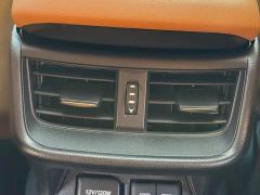 Lexus ES 200 Excellence Edition - photo 12