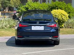 Lexus ES 200 Excellence Edition - photo 15