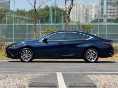 Lexus ES 200 Excellence Edition - photo 3