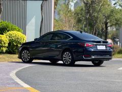 Lexus ES 200 Excellence Edition - photo 4