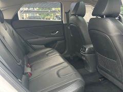 Hyundai Elantra 1.5L CVT Luxury - photo 12