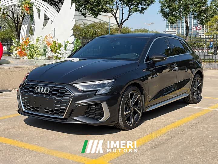 Audi A3 Facelift Sportback 35 TFSI Fashion Sport - car from China