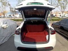 Tesla Model Y Rear-Wheel Drive - ფოტო 18