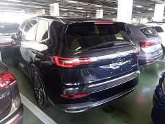 Volkswagen Viloran 380TSI Prestige - ფოტო 4
